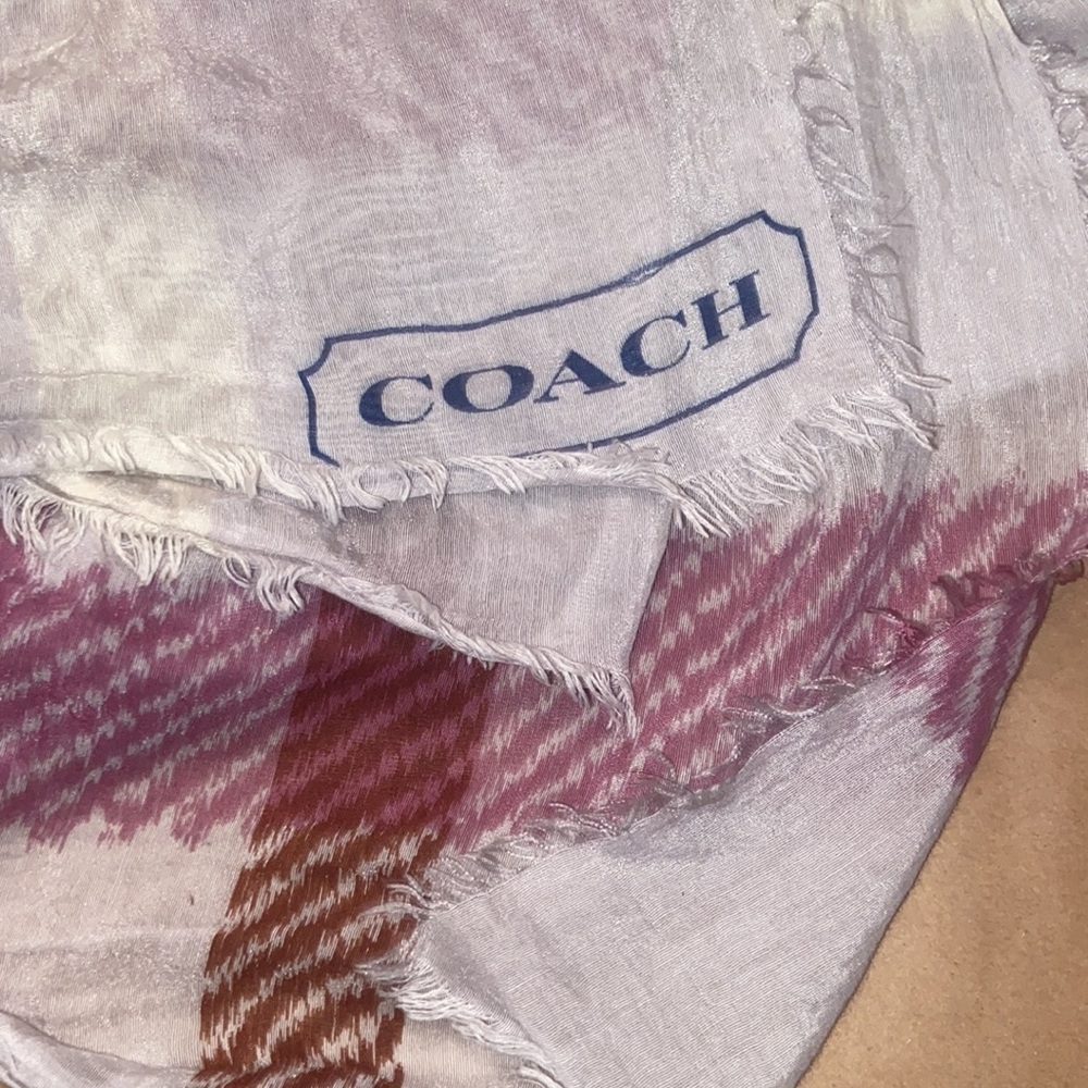 Light coach shawl/scarf